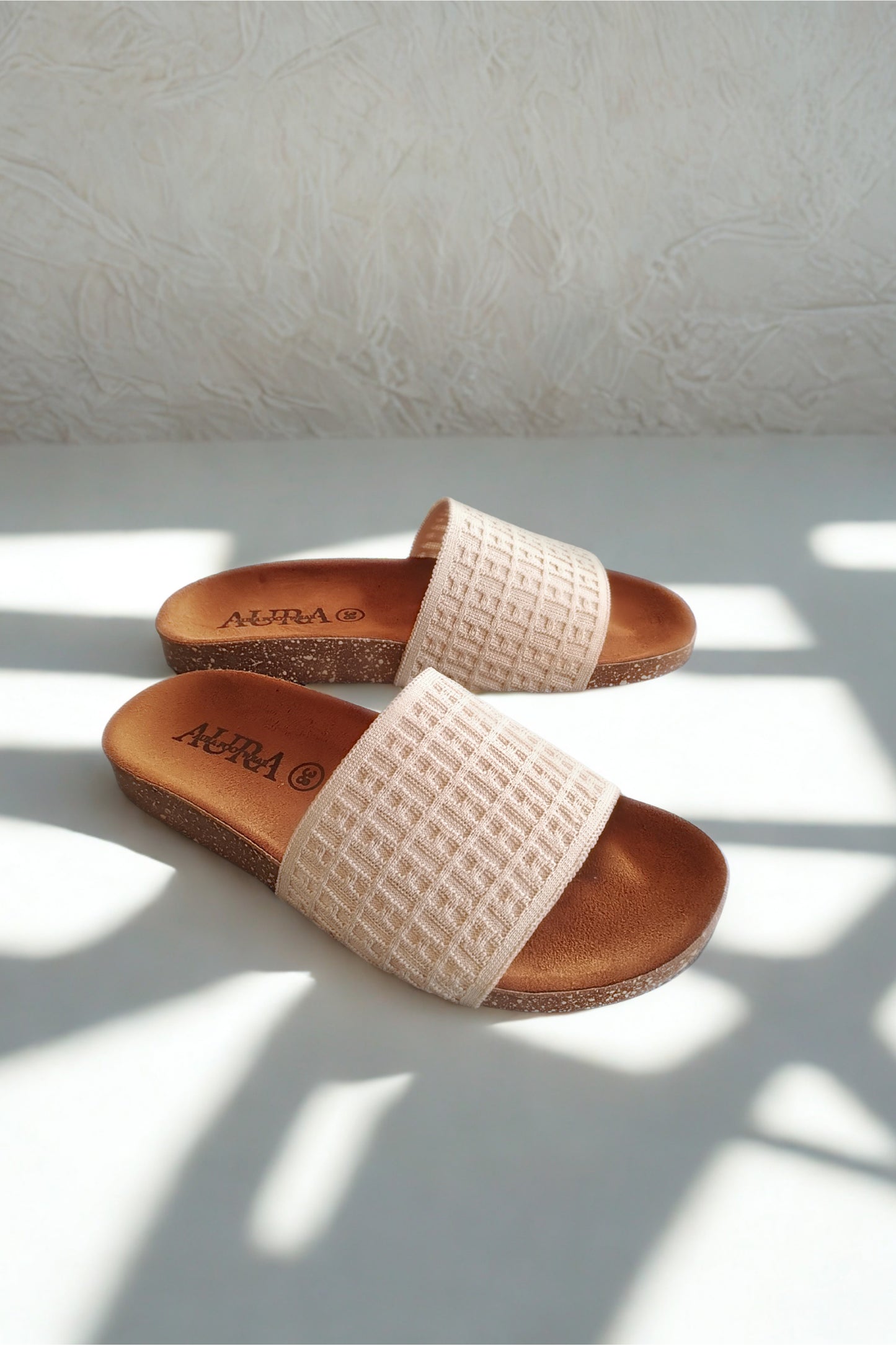 Aura slides beige (4012)
