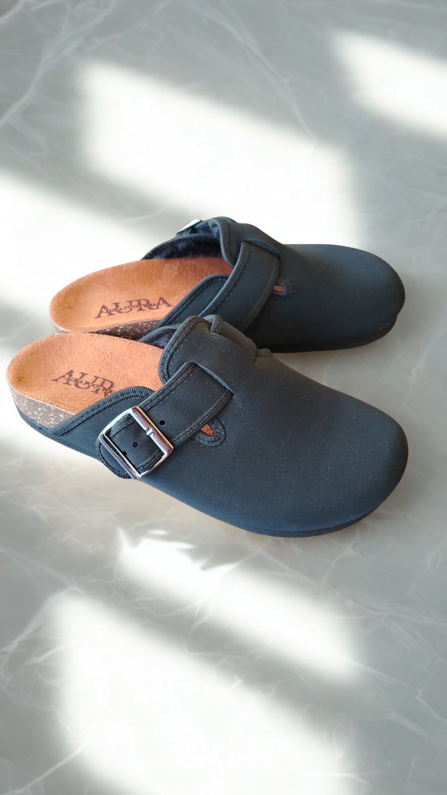 Seren clogs fur black