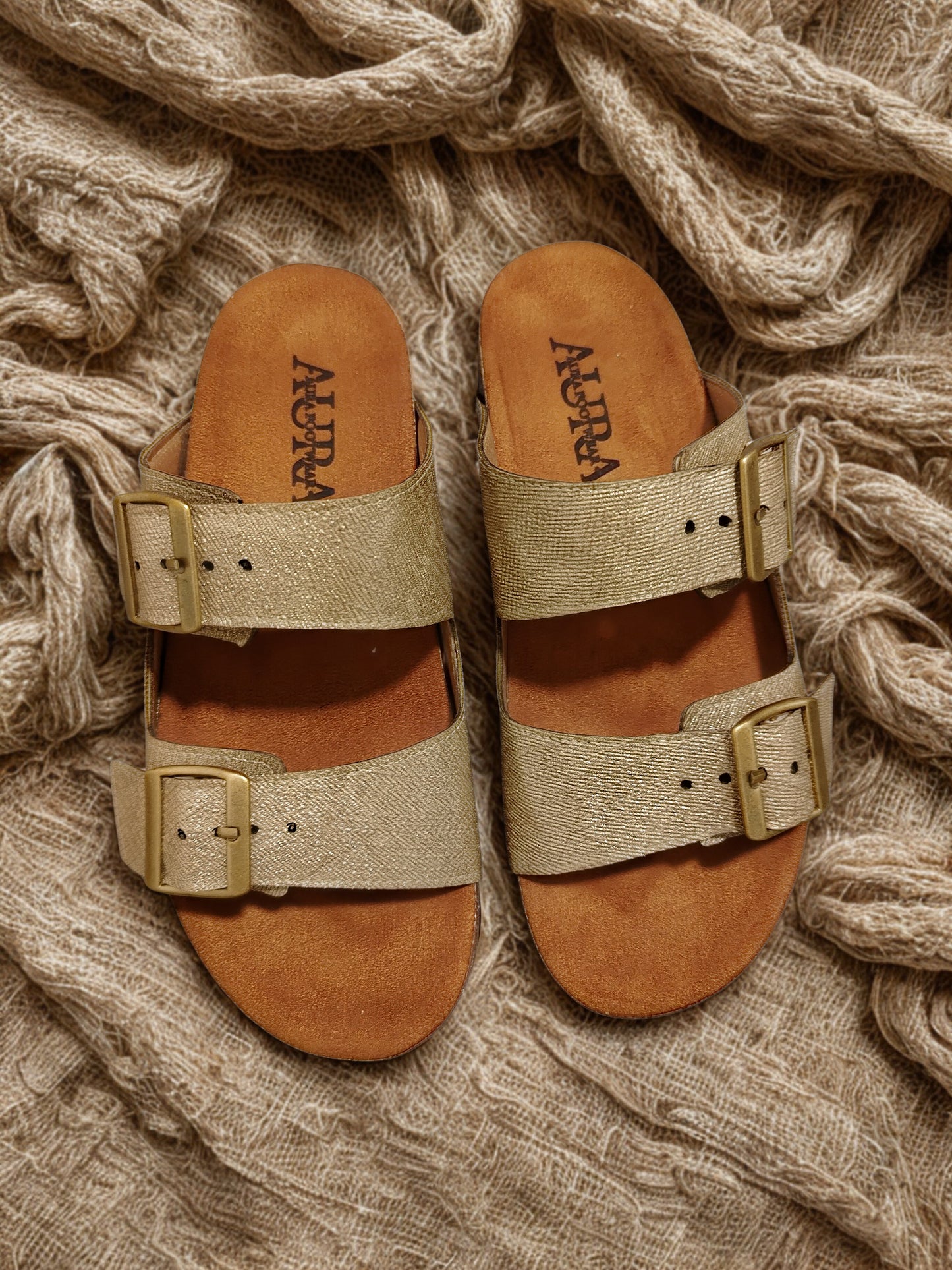 Aria basic gold slipper