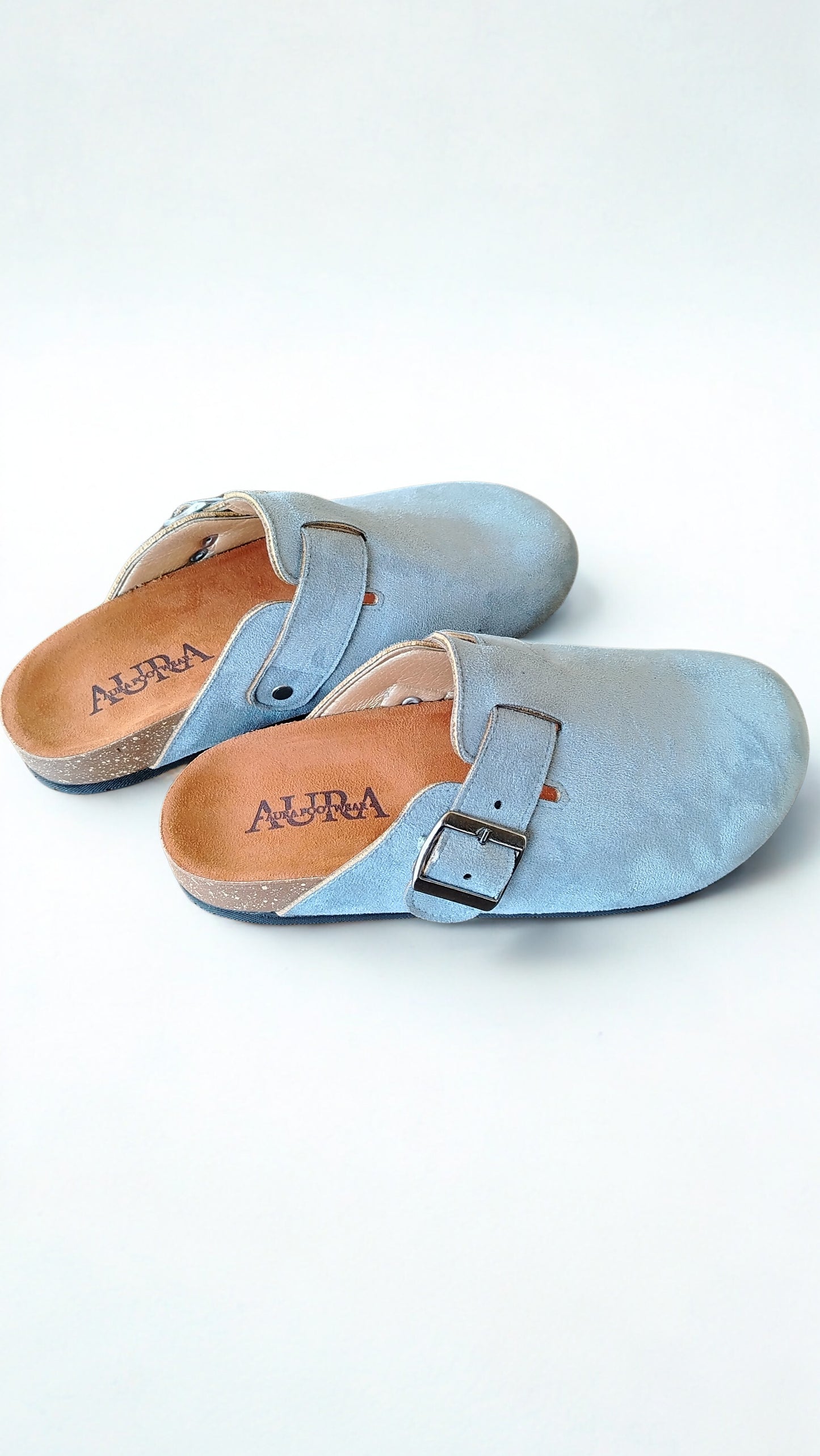 Seren baby blue clogs