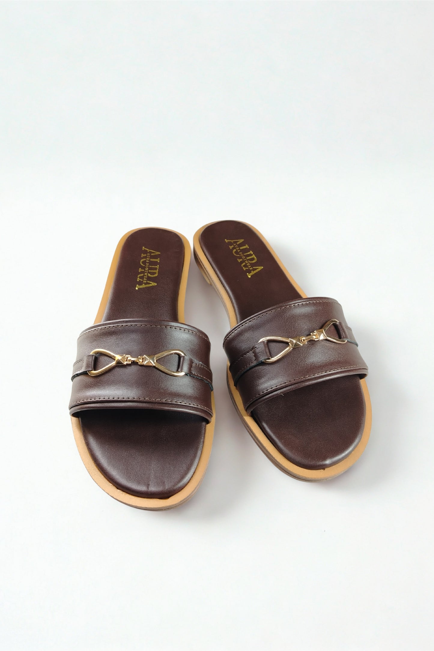Aura slides brown (4007)