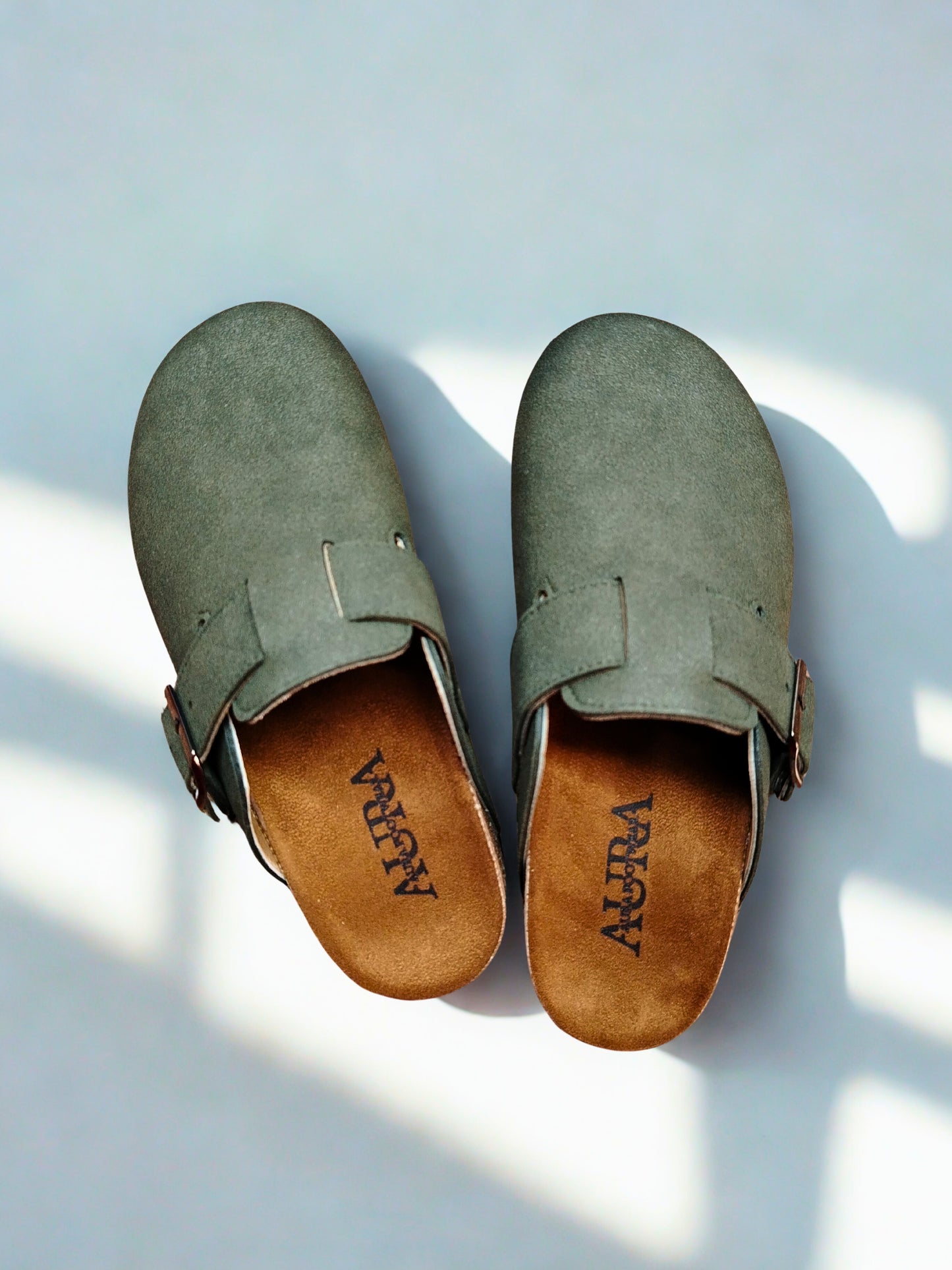 Seren Olive green clogs