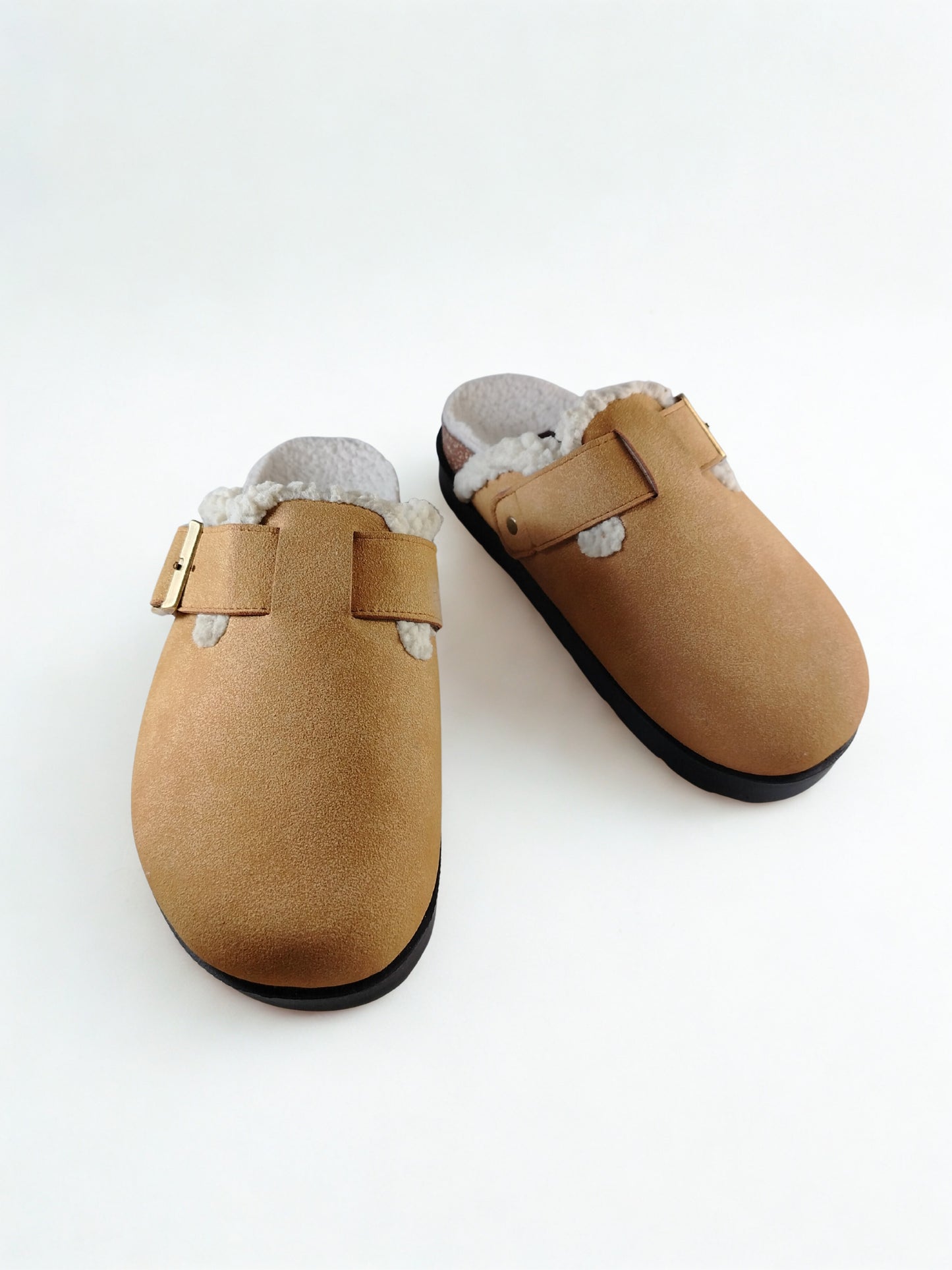 Seren fur camel clogs