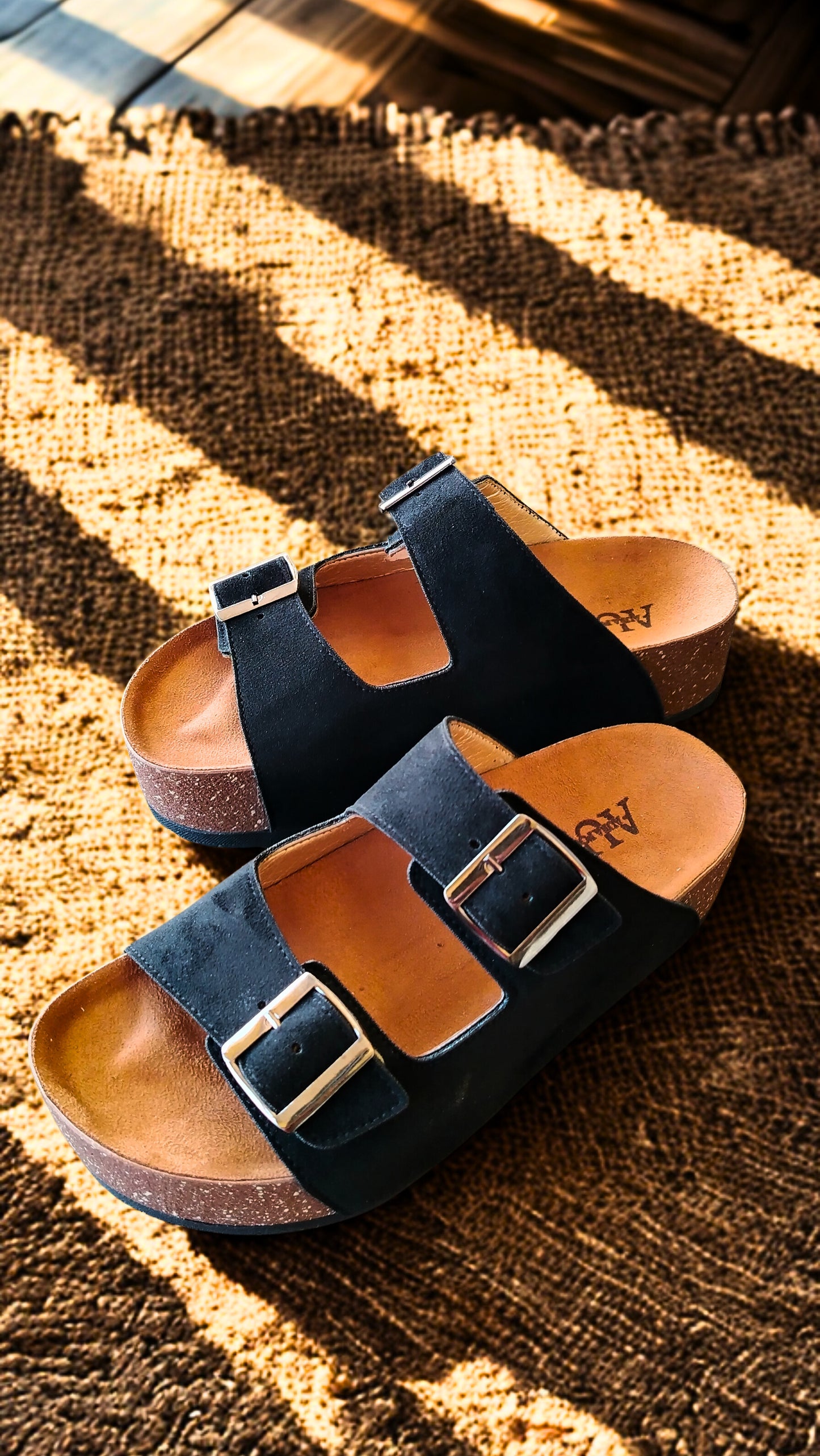 Aria high black slipper