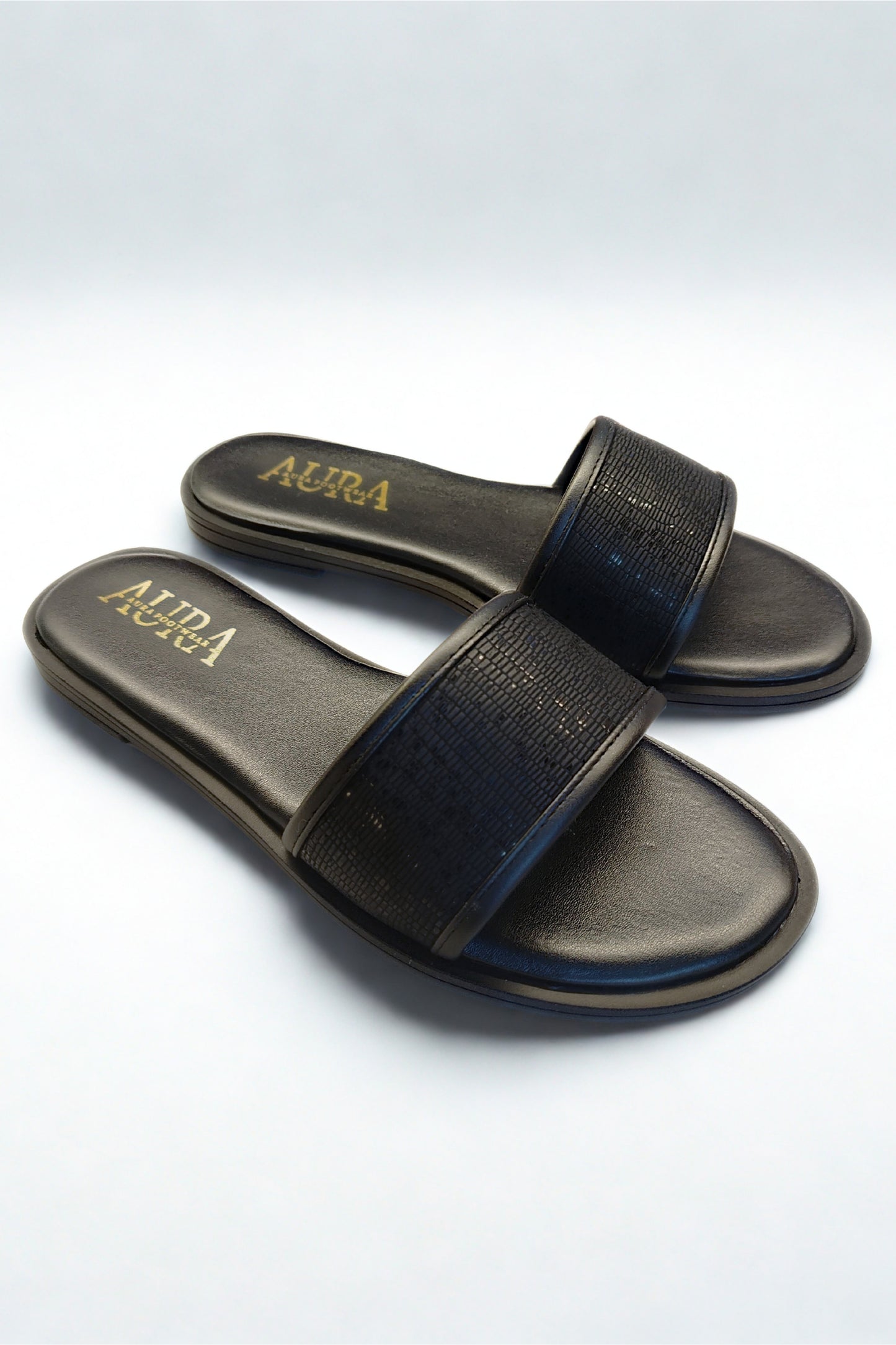Aura slides black (4010)