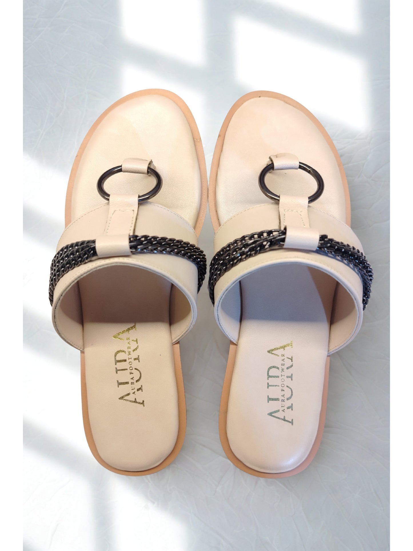 Beige sandal (4004)