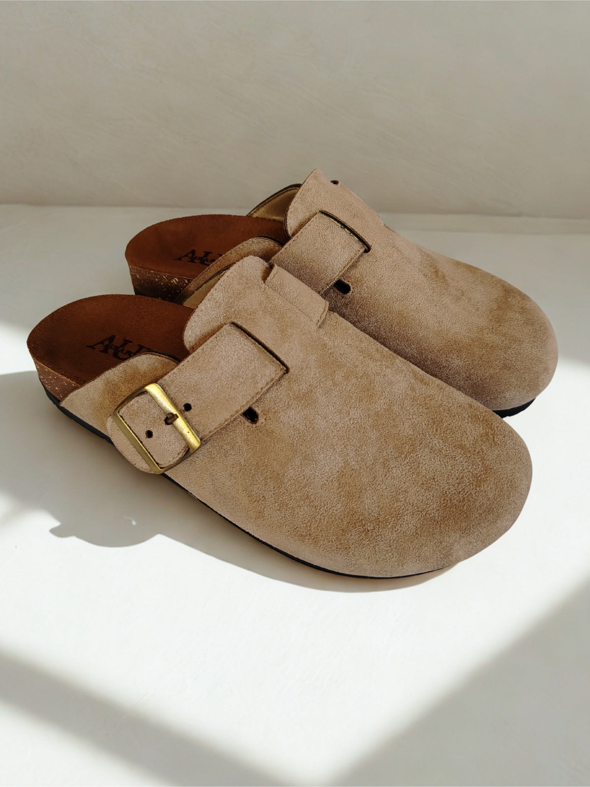 Seren Beige clogs