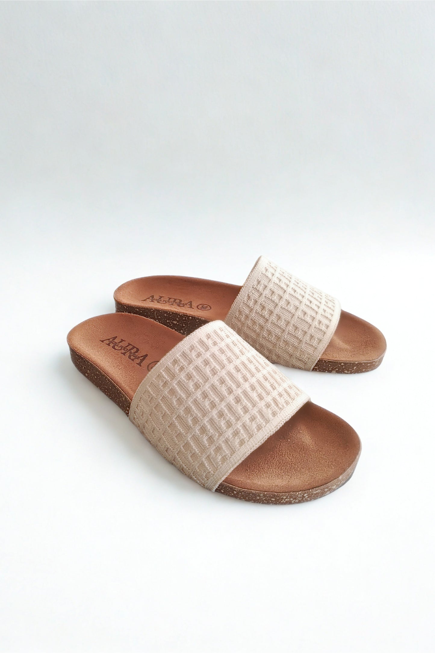 Aura slides beige (4012)