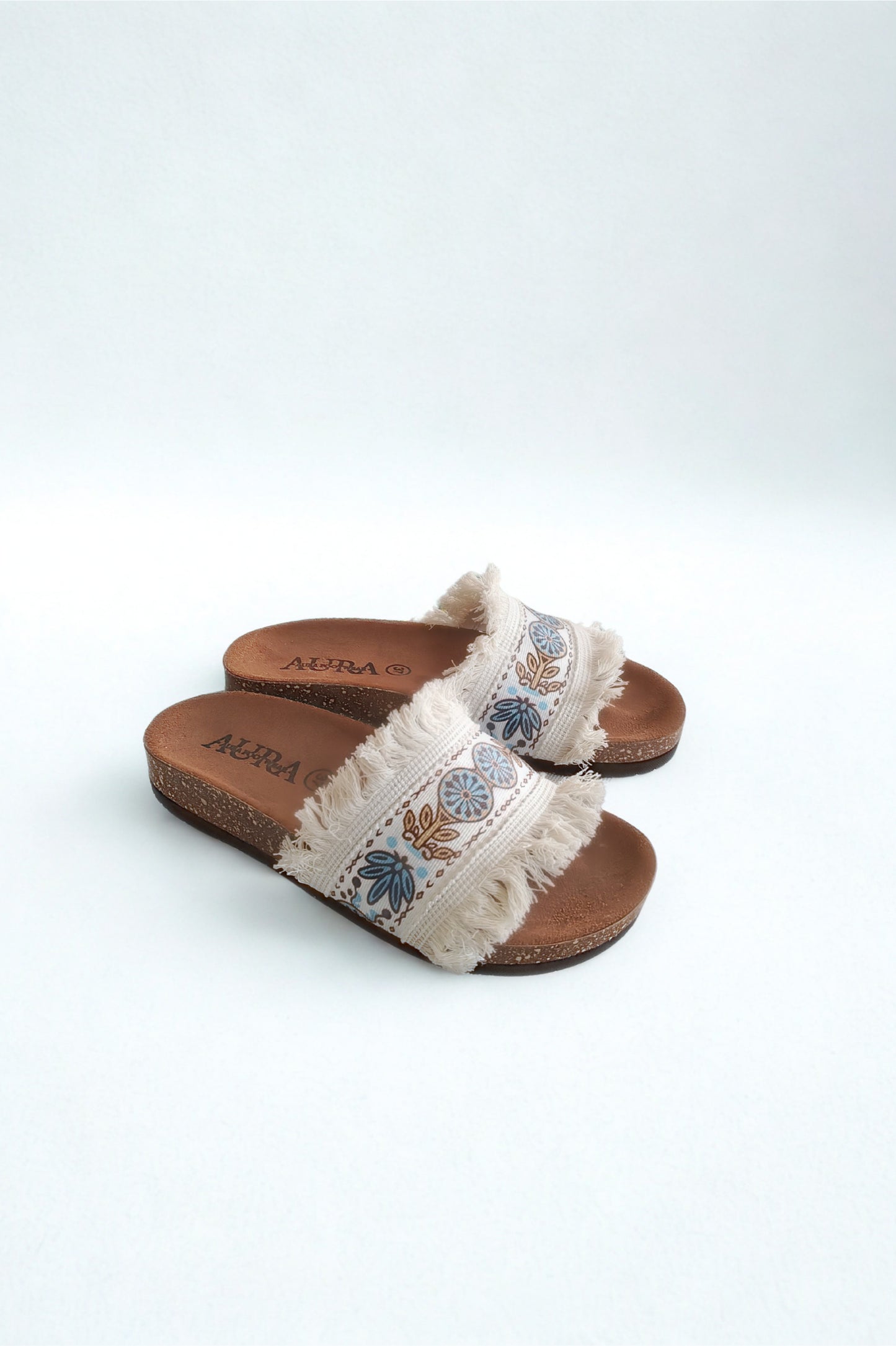 Aura slides beige (4013)