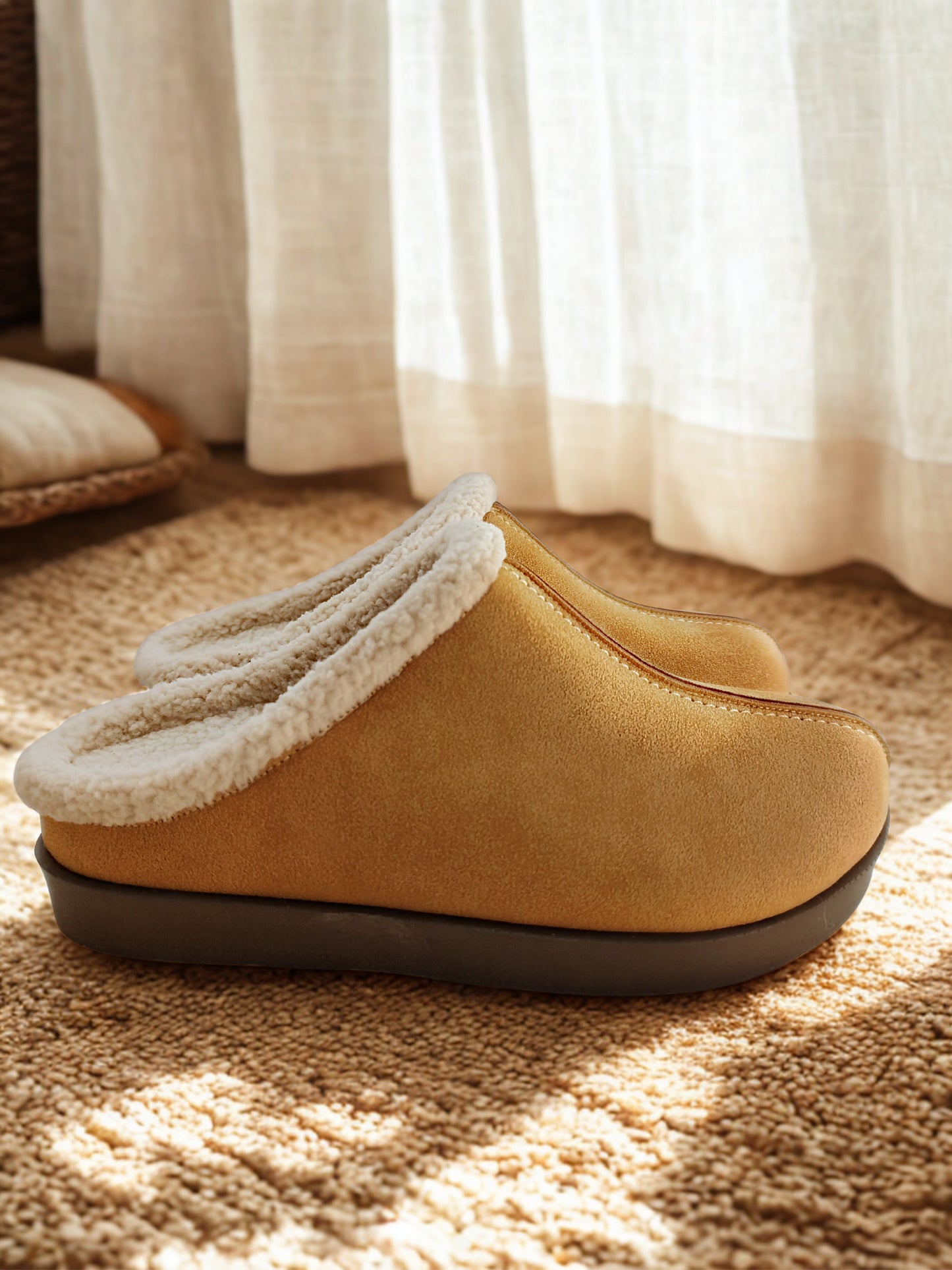Terra fur Camel clogs