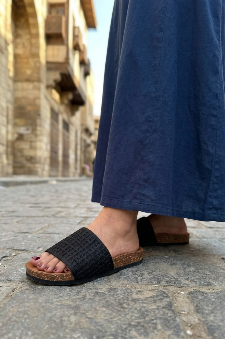 Aura slides black (4012)