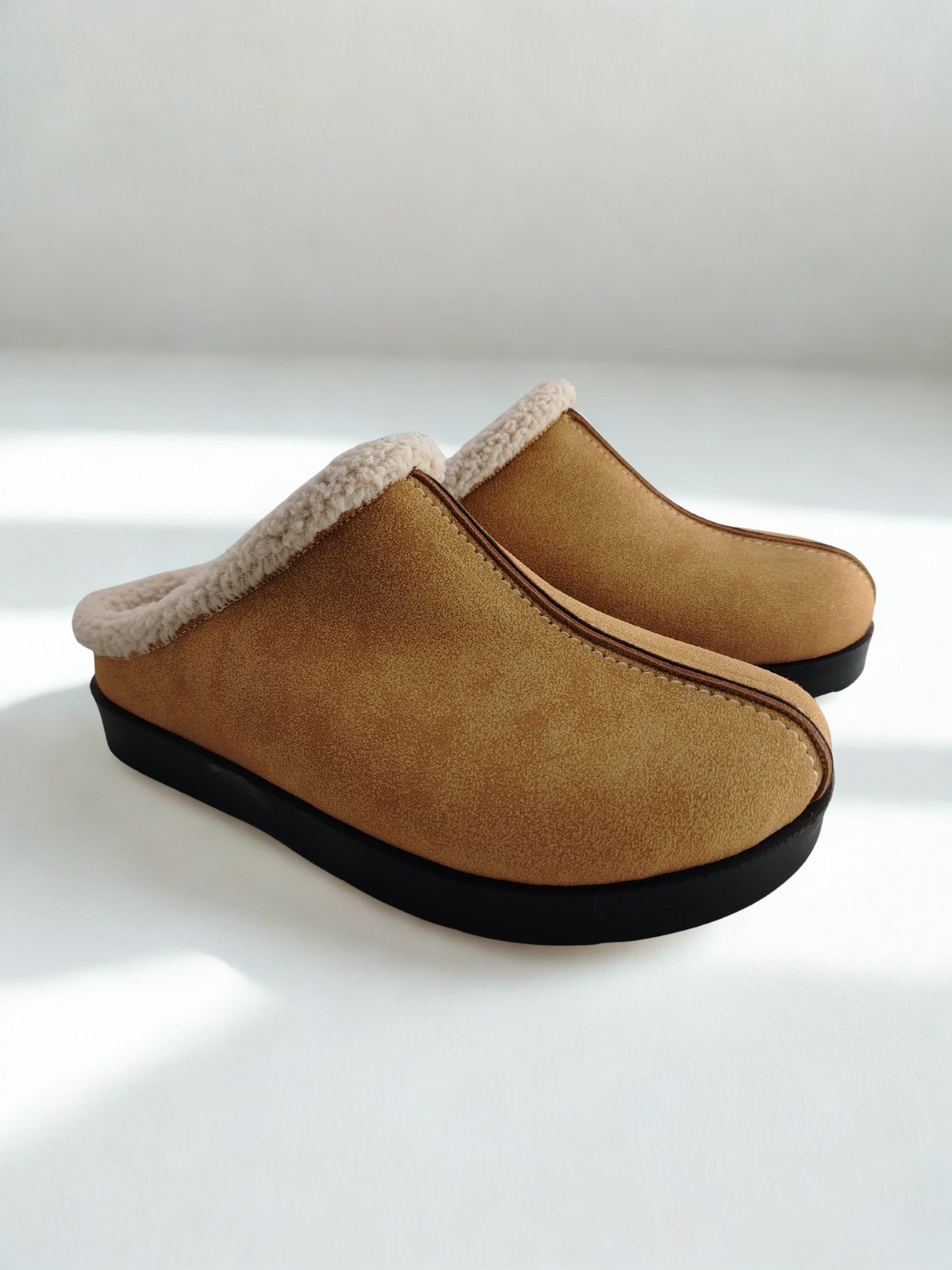 Terra fur Camel clogs