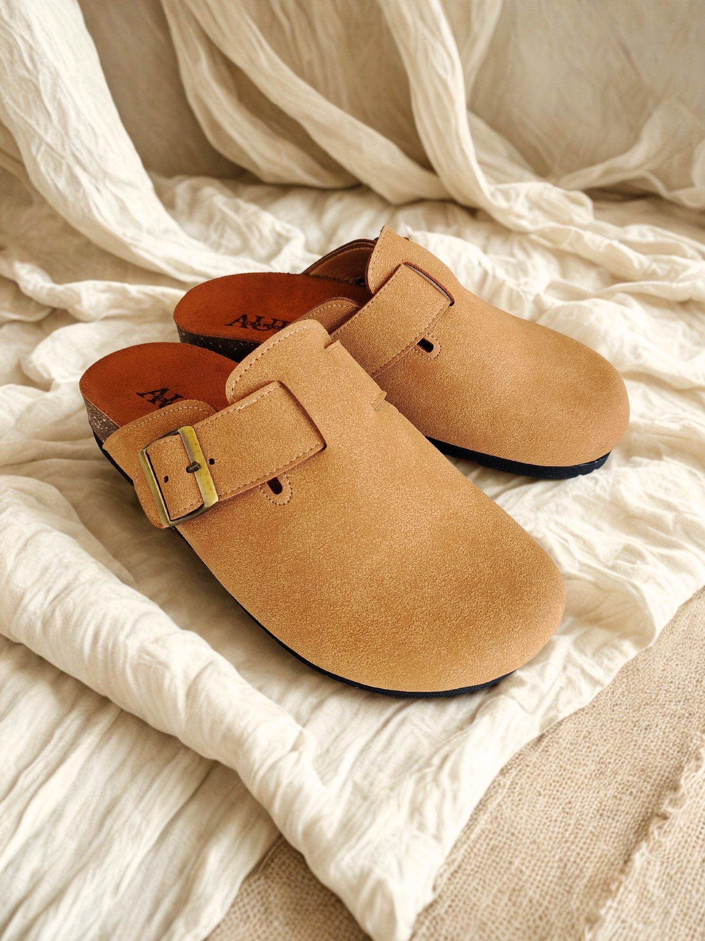 Seren Camel clogs