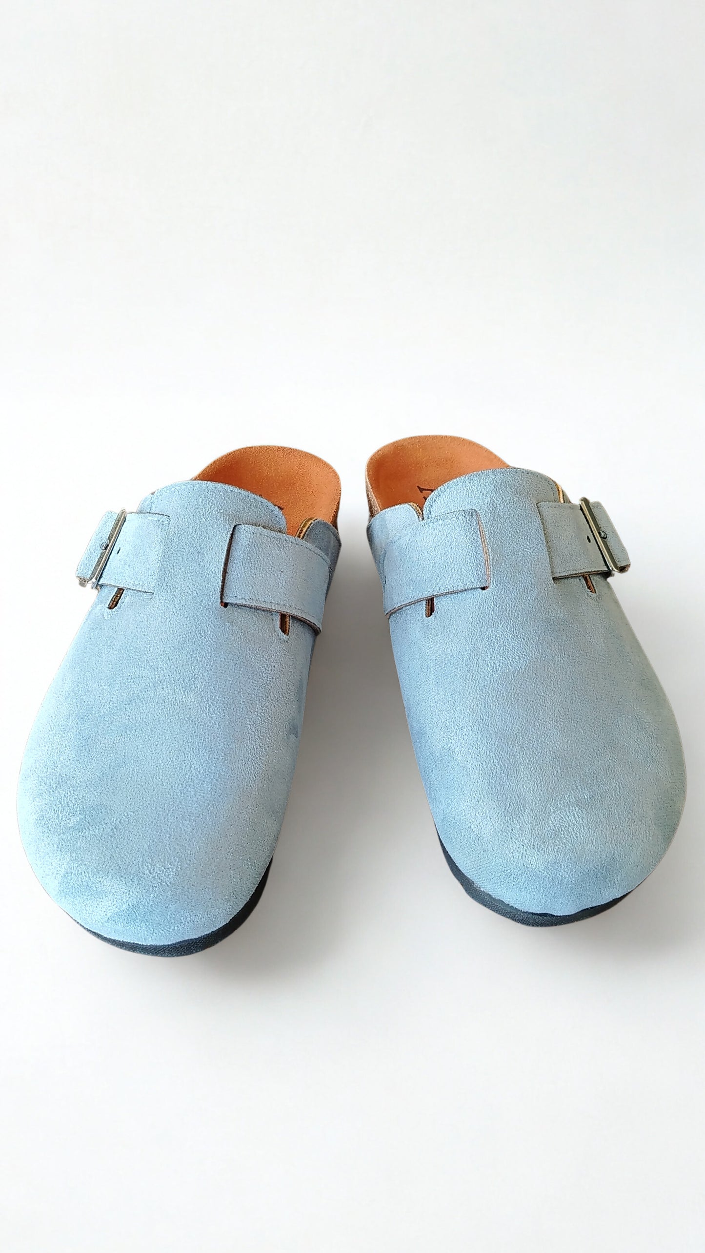 Seren baby blue clogs