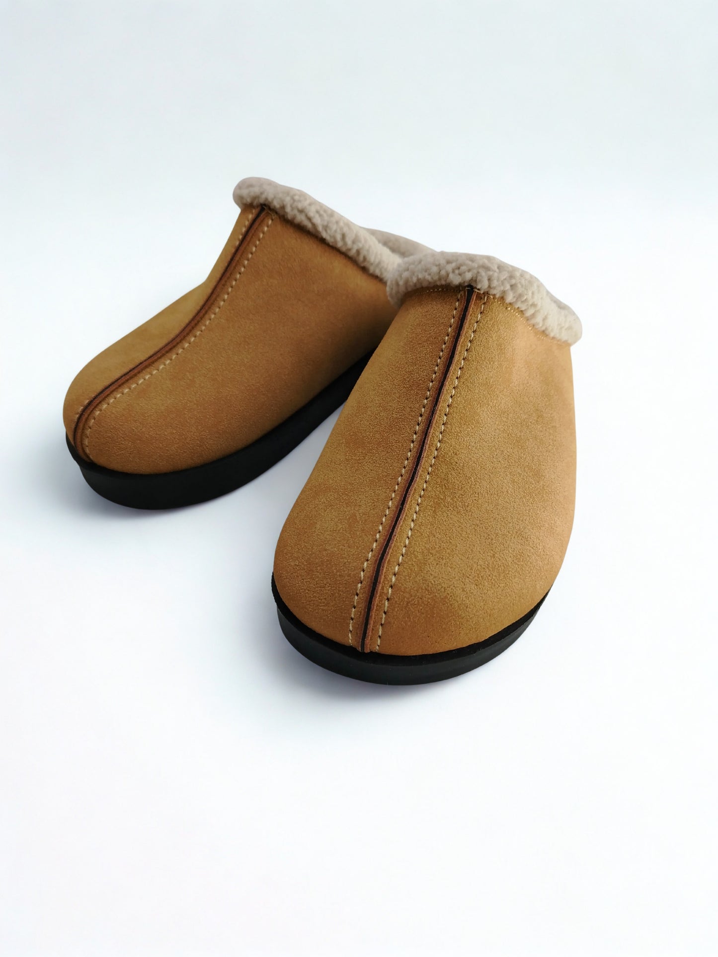 Terra fur Camel clogs