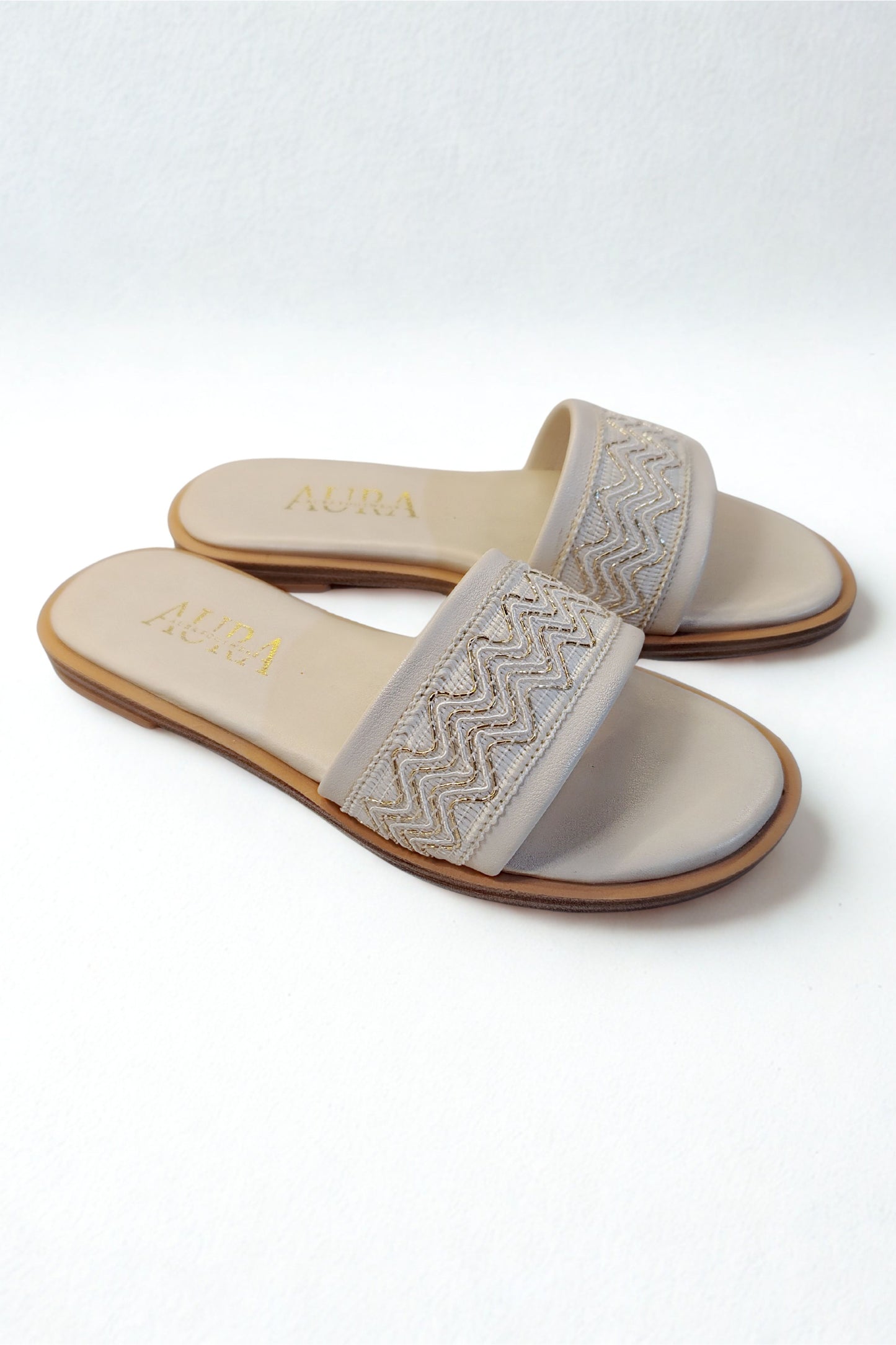 Aura slides (4006)